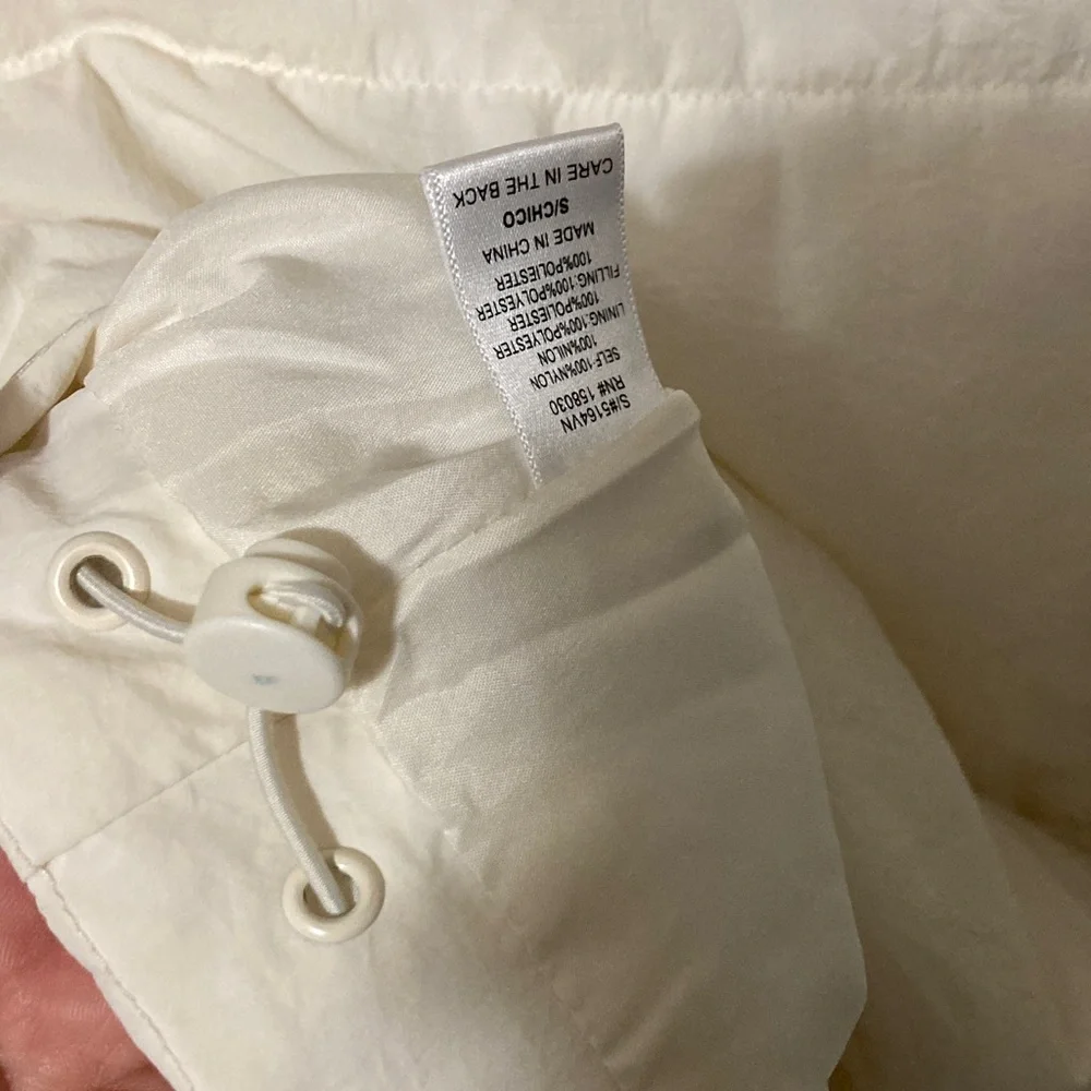 Love Tree Cream Puffer Vest with Bows, Size Small - Picture 9 of 10